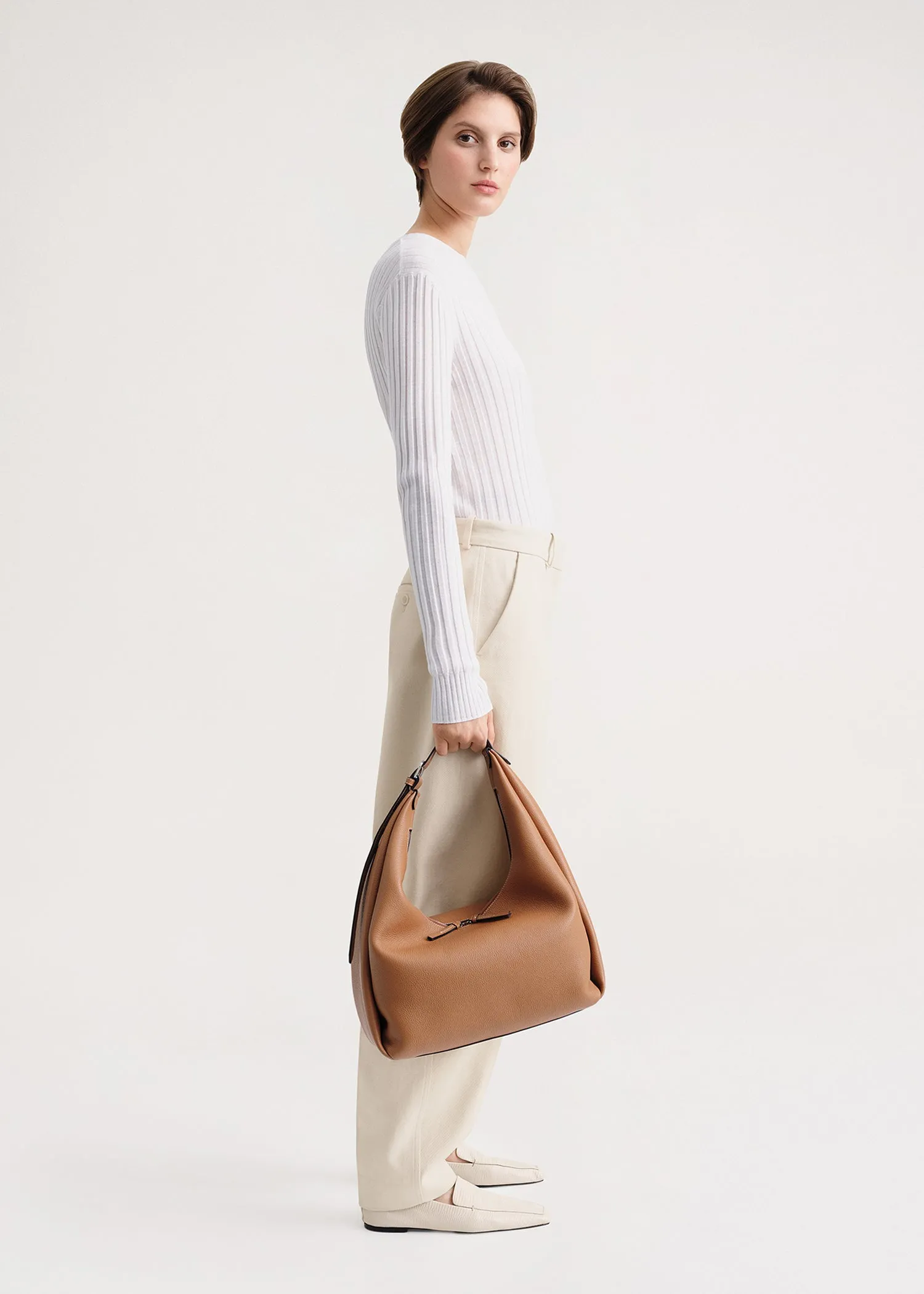 Grained-leather hobo bag tan