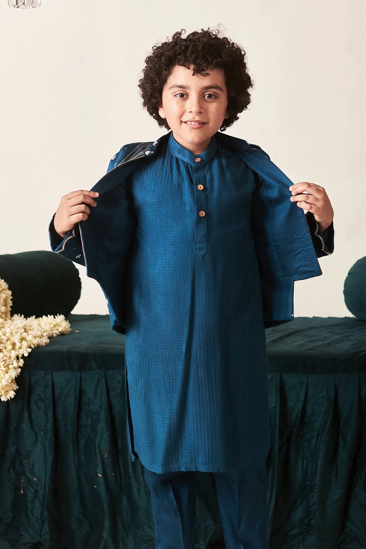 Masheer- Kurta Pyjama Set Of 2