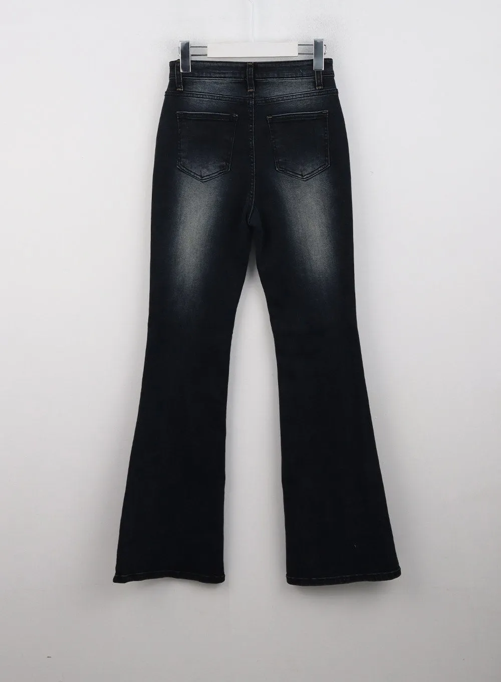 Mid-Rise Bootcut Jeans CD301