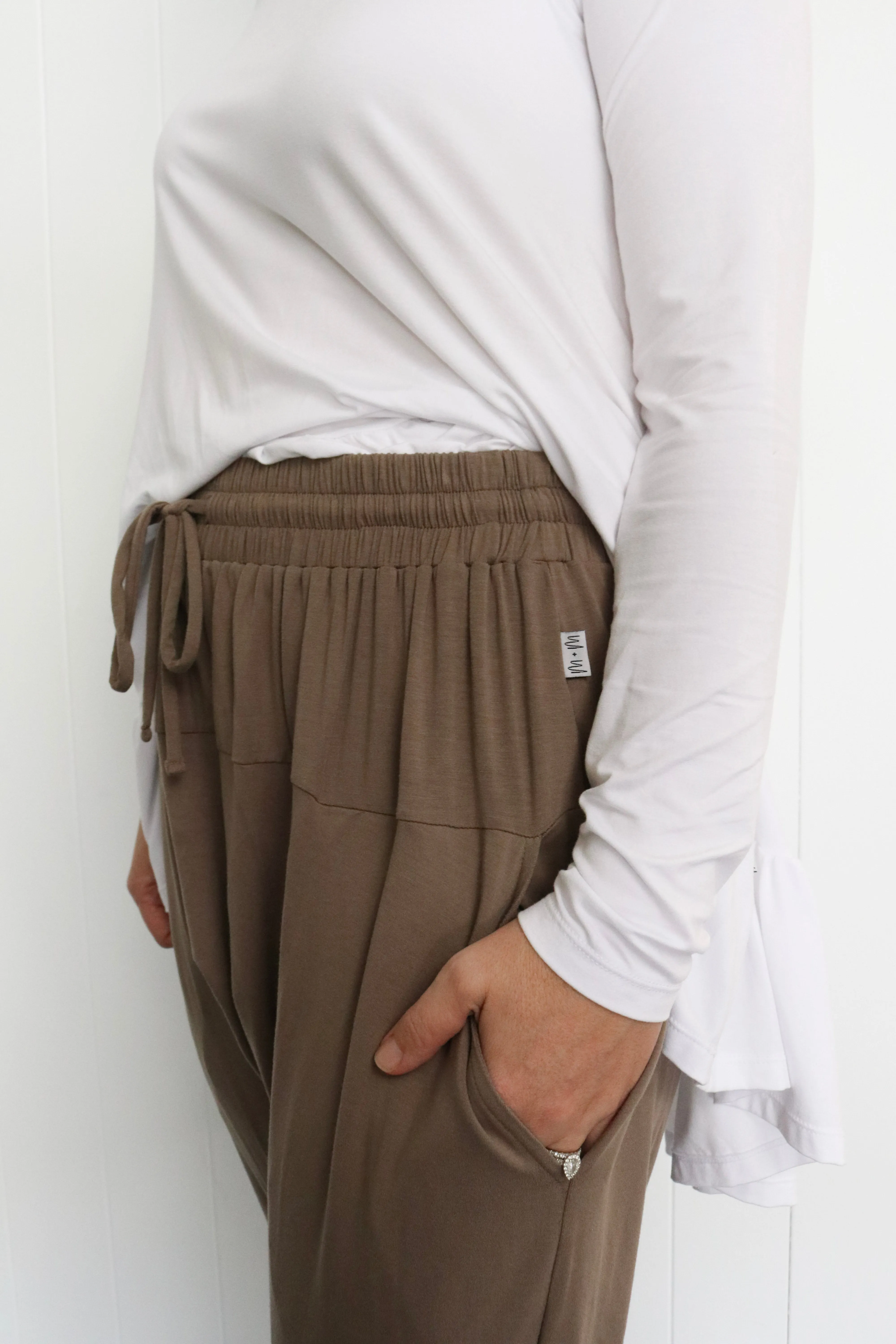 The Fae Pant - Sable