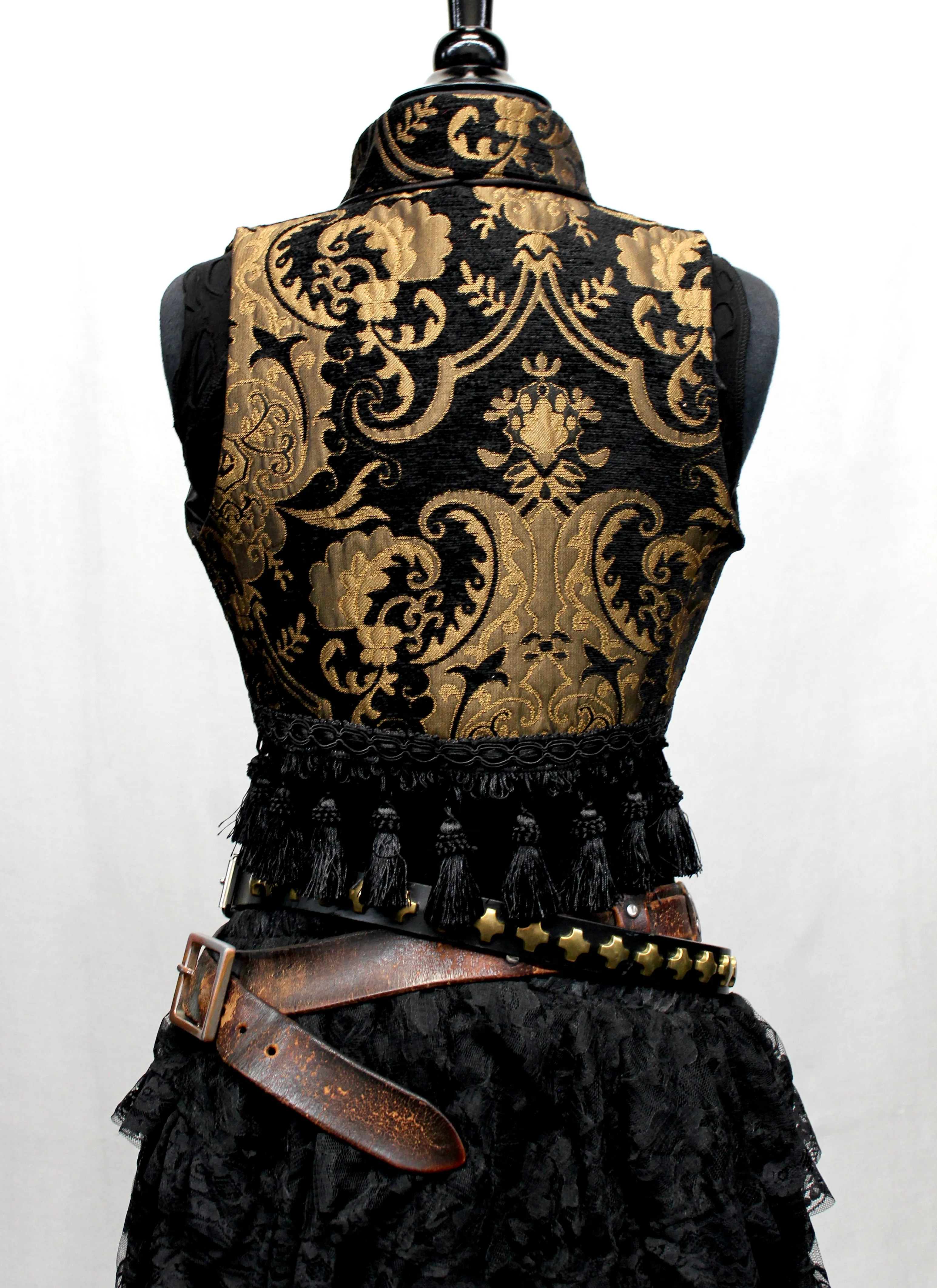 TOREADOR VEST - GOLD/BLACK TAPESTRY