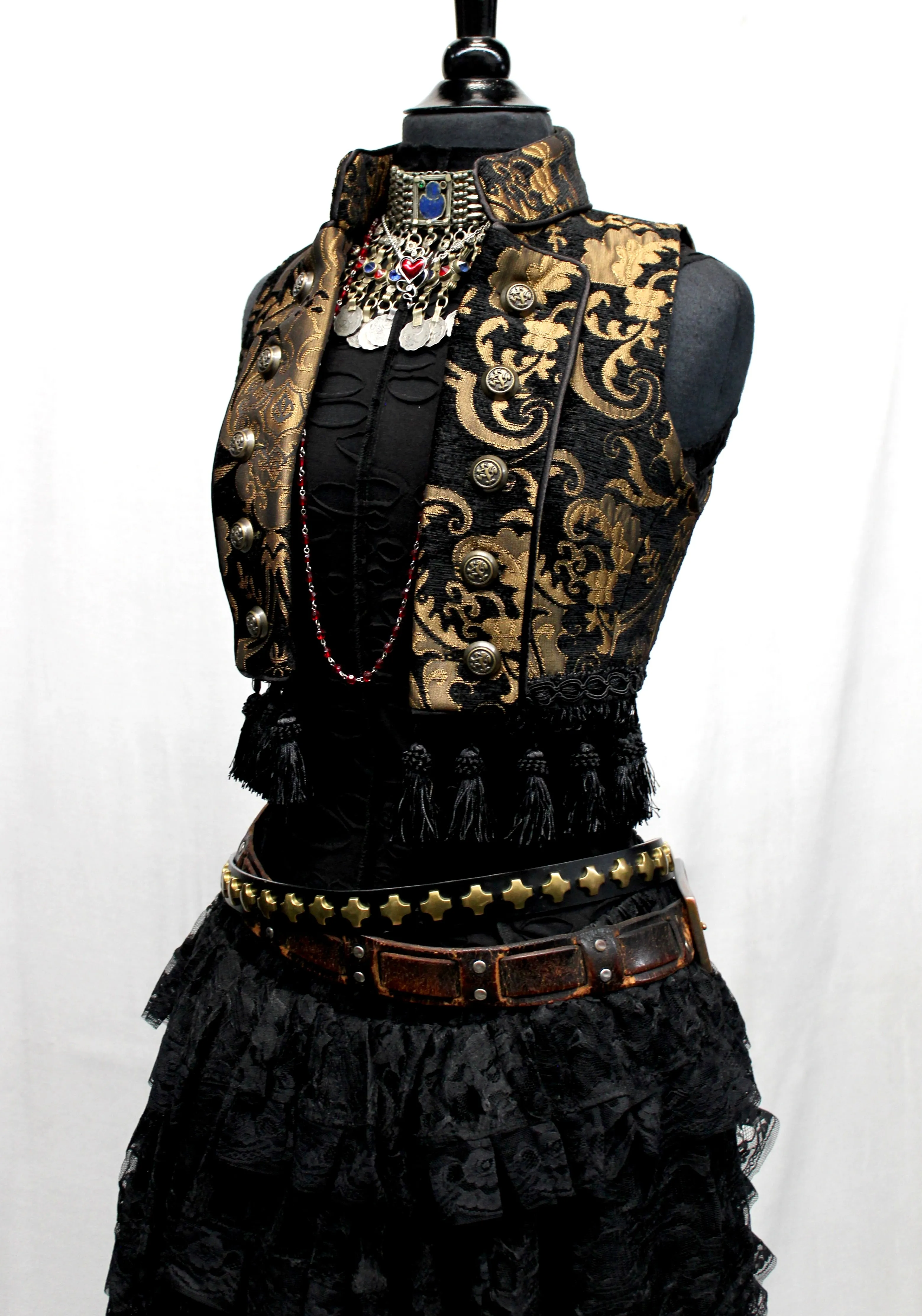 TOREADOR VEST - GOLD/BLACK TAPESTRY