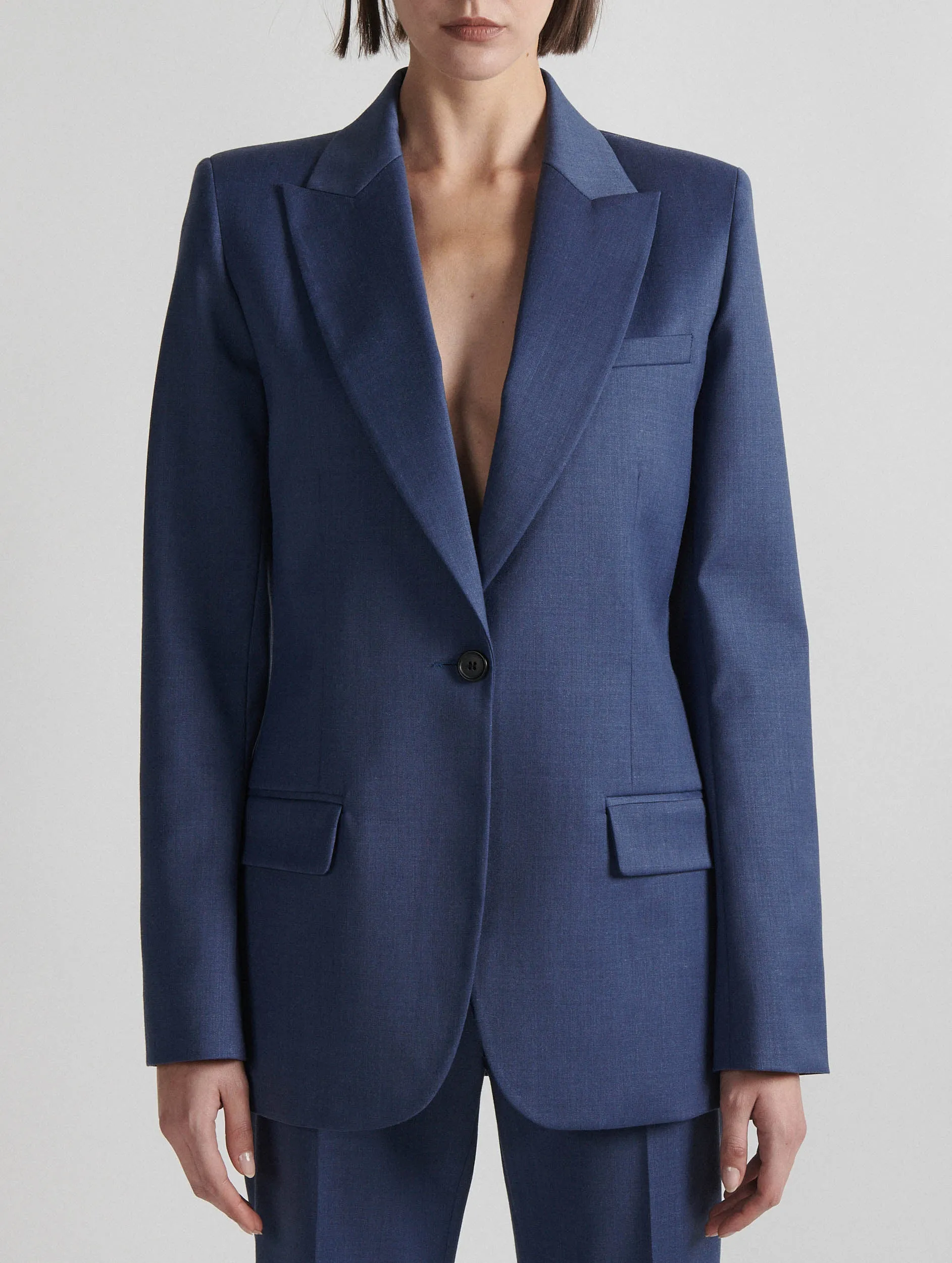 Veste cintrée en gabardine de laine stretch bleue